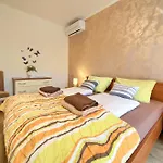 Petra Apartamento *