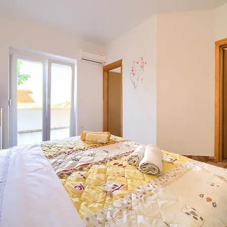 Petra Appartement *