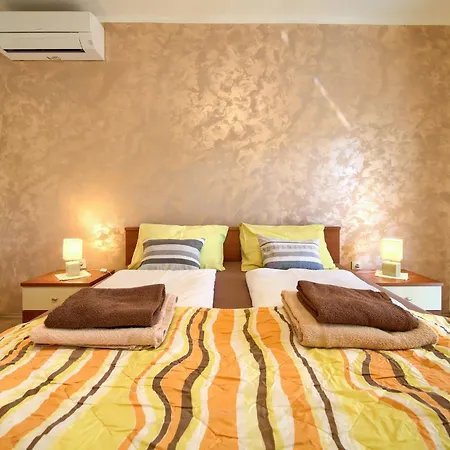 Petra Appartement Krk Town