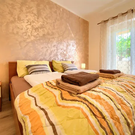 Appartement Petra Krk Town